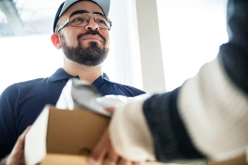 Why E-commerce Delivery Service Dubai is Essential